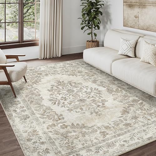 Area Rug with Colonial Pattern