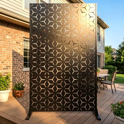 Geometric Design Metal Screen