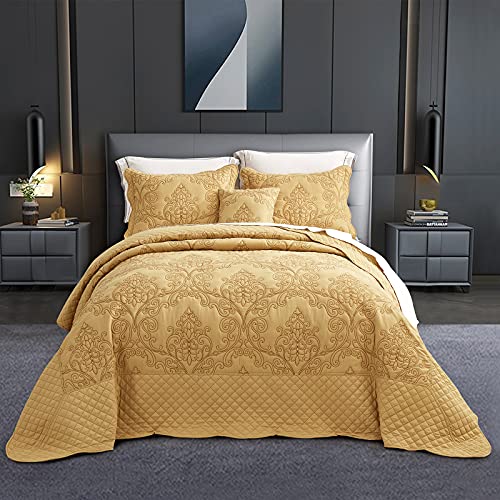 Gilded Patterned Bed Topper
