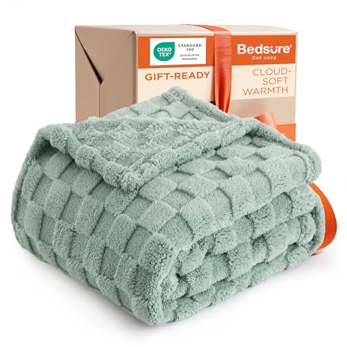 Green Throw Blanket