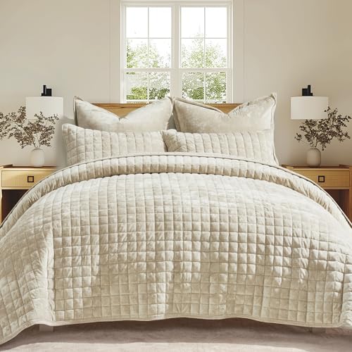 Luxurious Bedspread Set