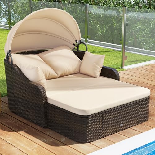 Sheltered Outdoor Lounger with Padding