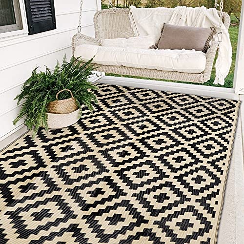 Patterned Outdoor Rug