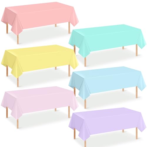 Matching table linens