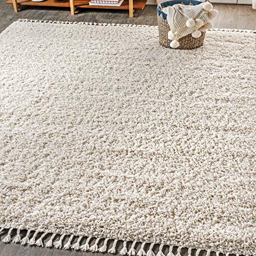 Soft Nursery Rug with Tassels
