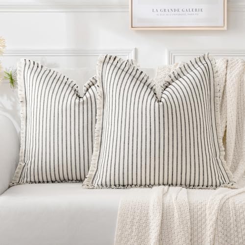Line Patterned Cushions
