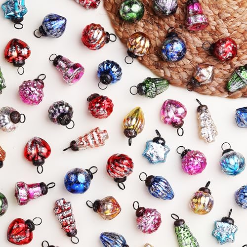 Vintage Ornament Set